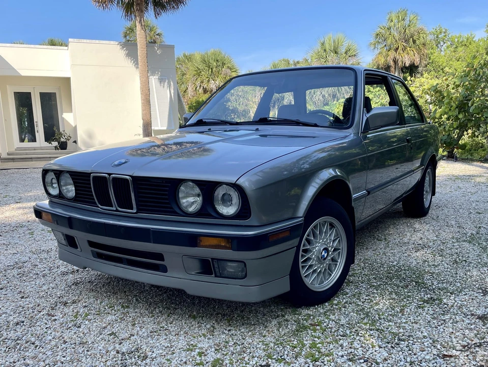 1989 BMW E30 3 Series - Image 2 of 31