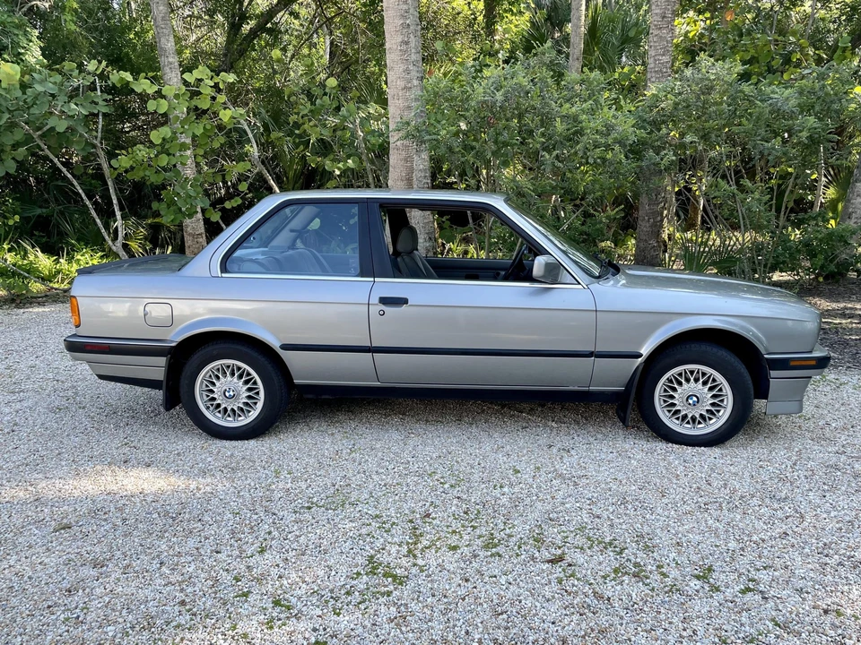 1989 BMW E30 3 Series - Image 5 of 31