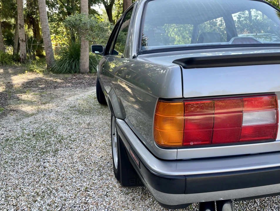 1989 BMW E30 3 Series - Image 13 of 31