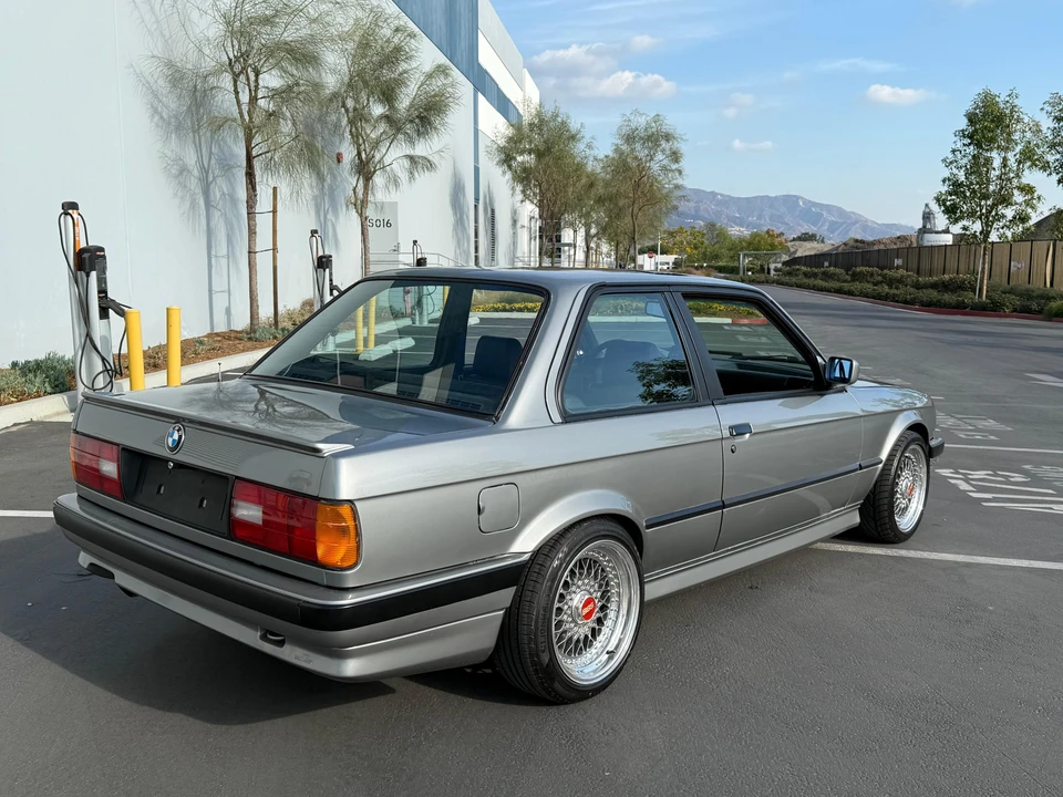 1989 BMW E30 3 Series - Image 17 of 31