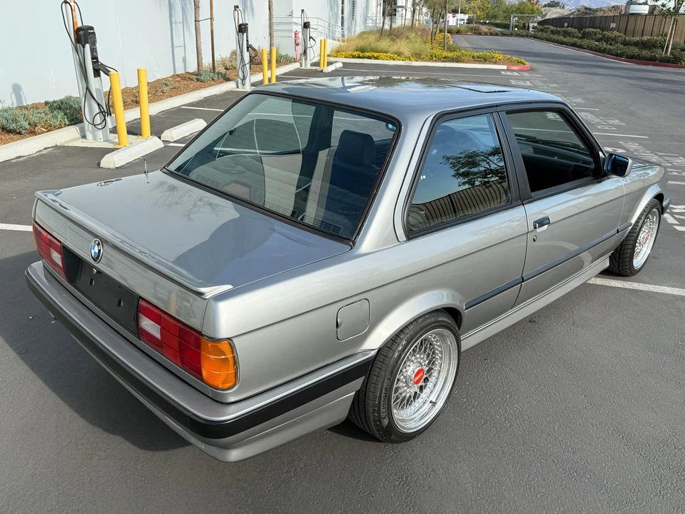 1989 BMW E30 3 Series - Image 18 of 31