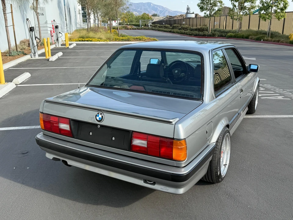 1989 BMW E30 3 Series - Image 15 of 31