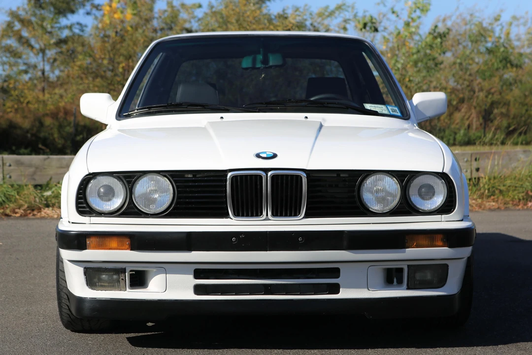 1989 BMW E30 3 Series - Image 2 of 31