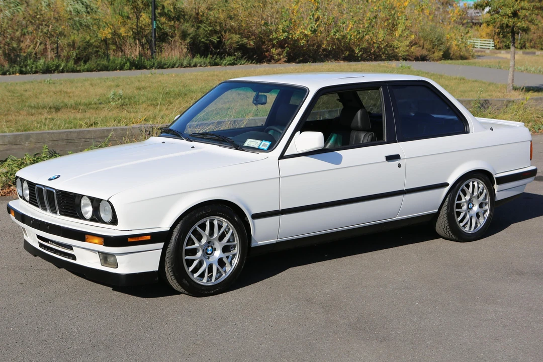 1989 BMW E30 3 Series - Image 8 of 31