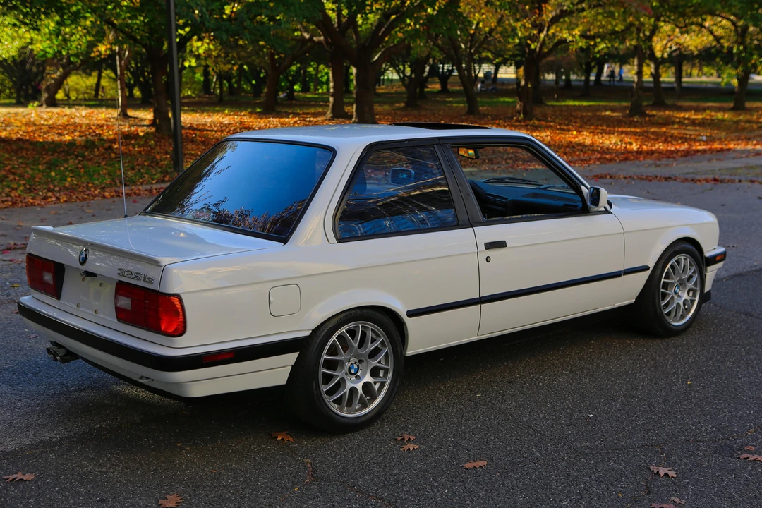 1989 BMW E30 3 Series - Image 15 of 31