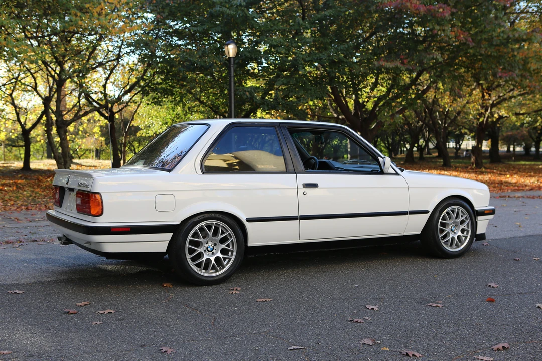 1989 BMW E30 3 Series - Image 16 of 31