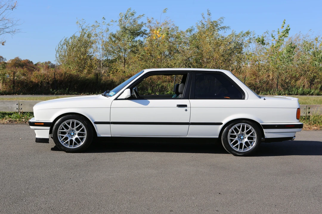 1989 BMW E30 3 Series - Image 10 of 31