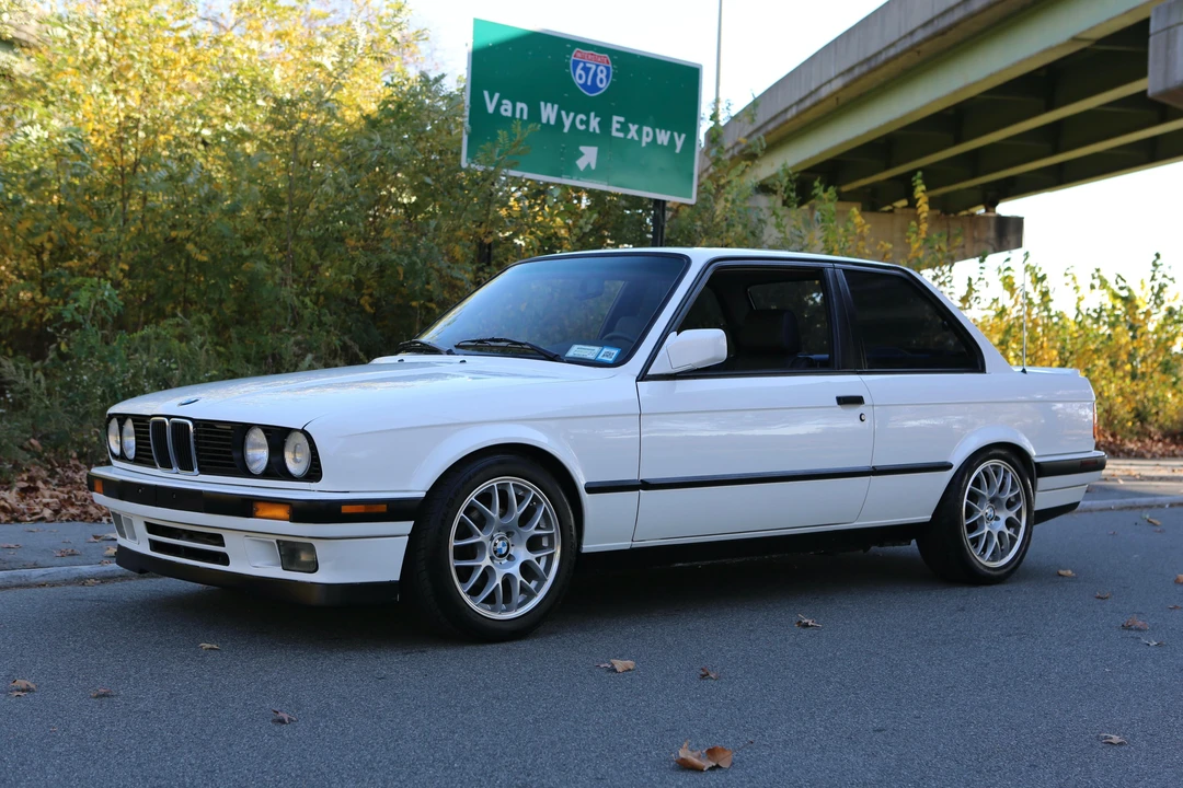 1989 BMW E30 3 Series - Image 9 of 31