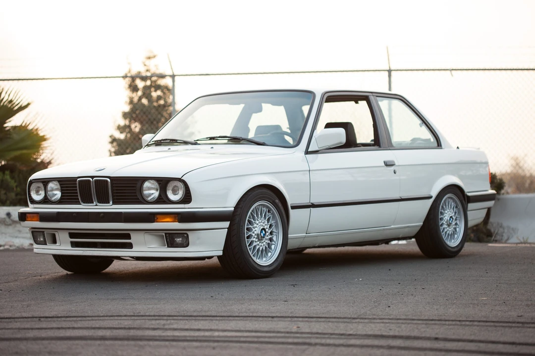1989 BMW E30 3 Series - Image 11 of 31