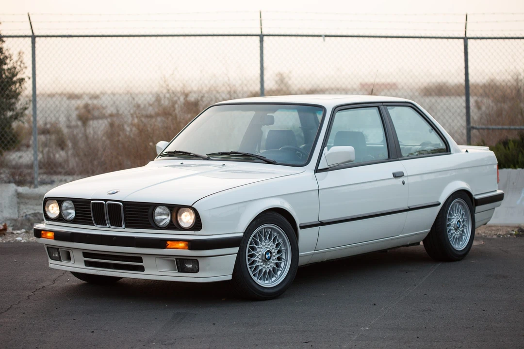 1989 BMW E30 3 Series - Image 8 of 31