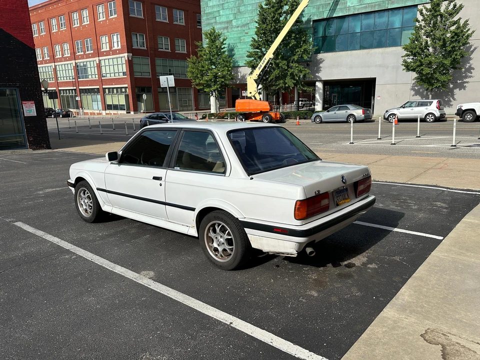 1989 BMW E30 3 Series - Image 12 of 31