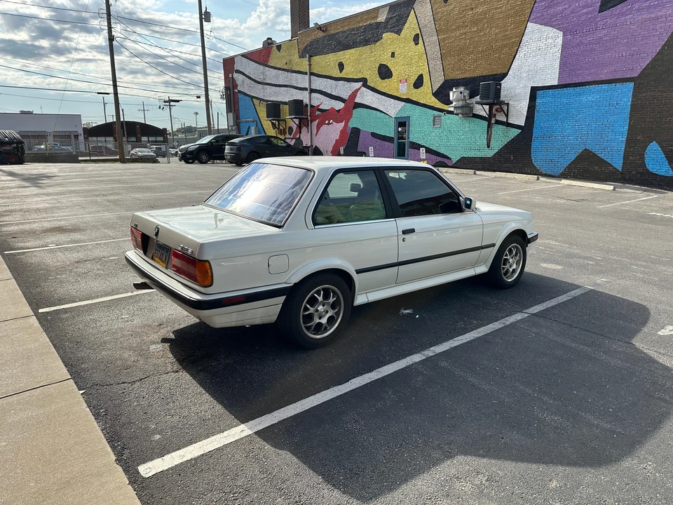 1989 BMW E30 3 Series - Image 16 of 31