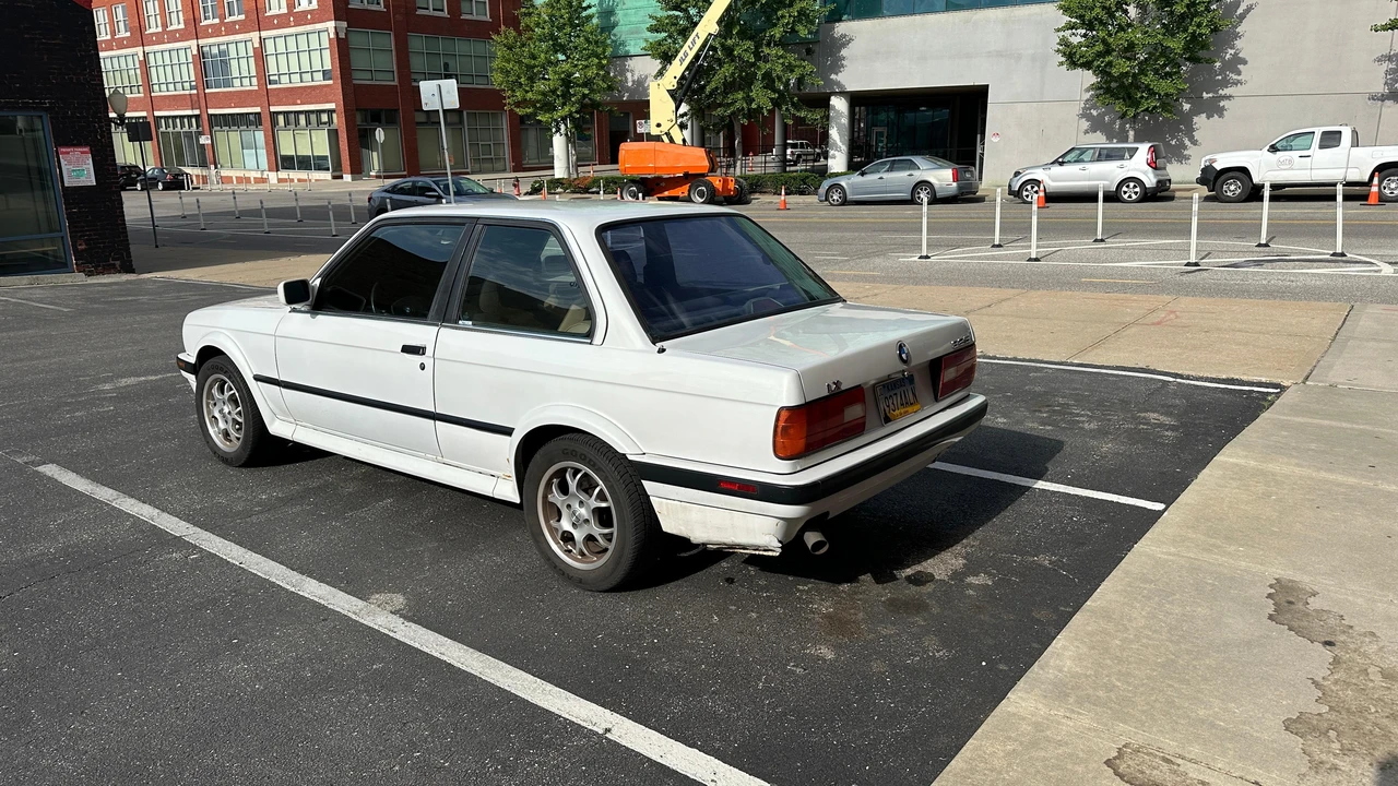 1989 BMW E30 3 Series - Image 13 of 31