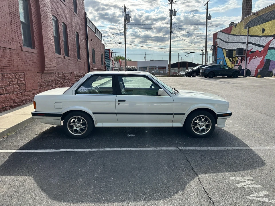 1989 BMW E30 3 Series - Image 17 of 31