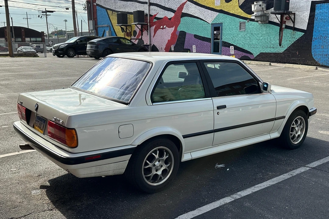 1989 BMW E30 3 Series - Image 4 of 31