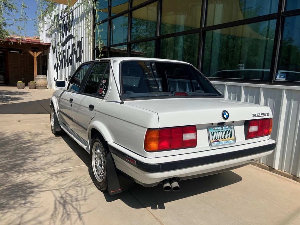 1989 BMW E30 3 Series - Image 2 of 18