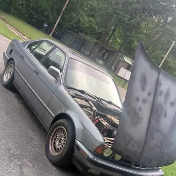 1989 BMW 5 Series 525i Sedan 4D