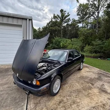 1989 BMW 5 Series 525i Sedan 4D