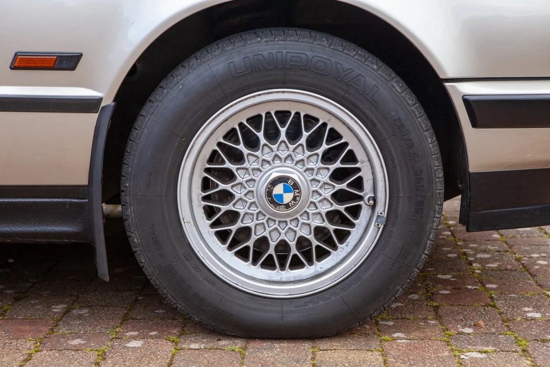 1989 BMW E34 5 Series - Image 14 of 31