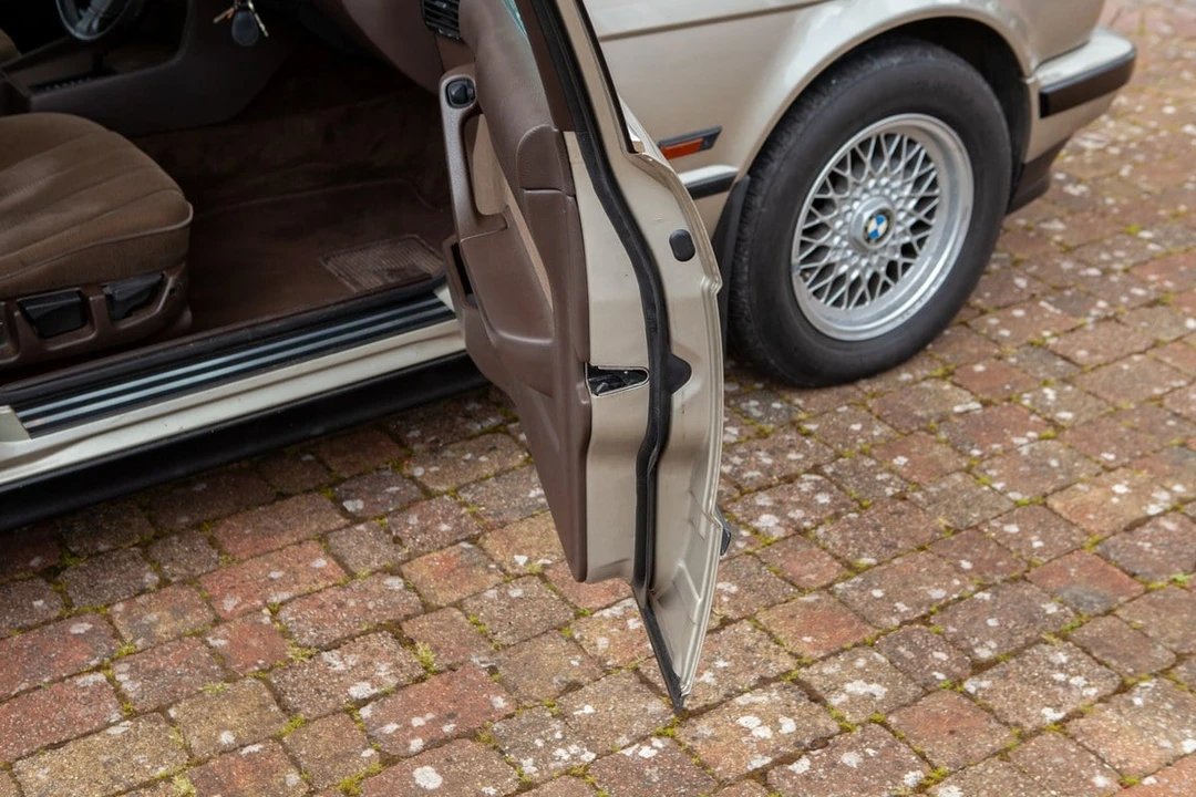 1989 BMW E34 5 Series - Image 28 of 31