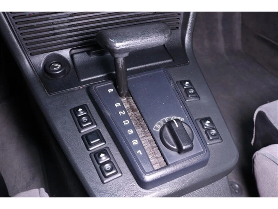 1989 BMW E24 6 Series - Image 14 of 31