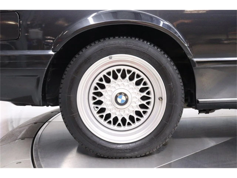 1989 BMW E24 6 Series - Image 29 of 31