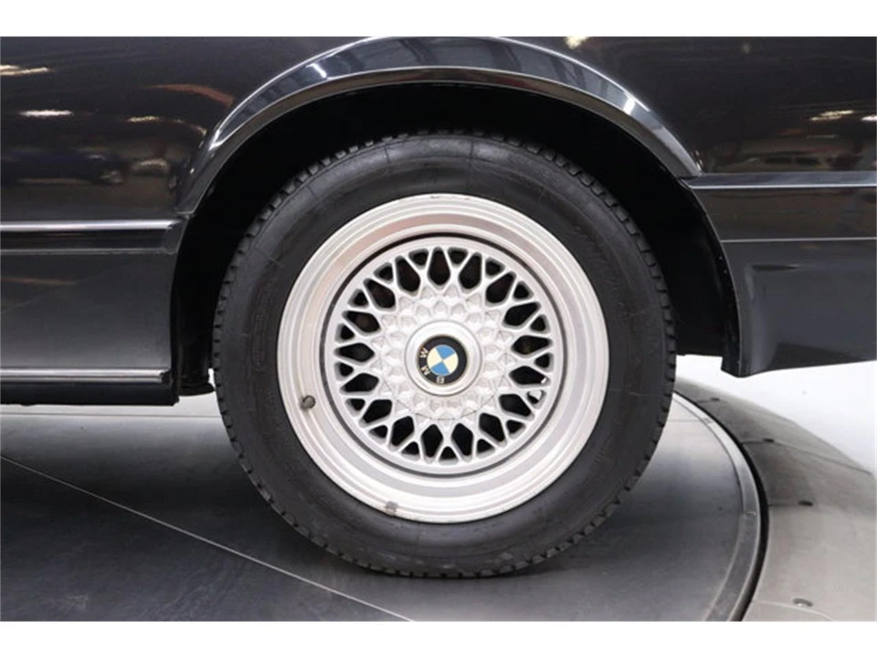 1989 BMW E24 6 Series - Image 30 of 31