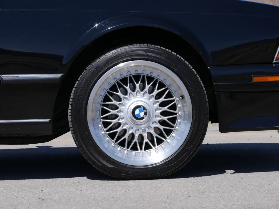 1989 BMW E24 6 Series - Image 17 of 31