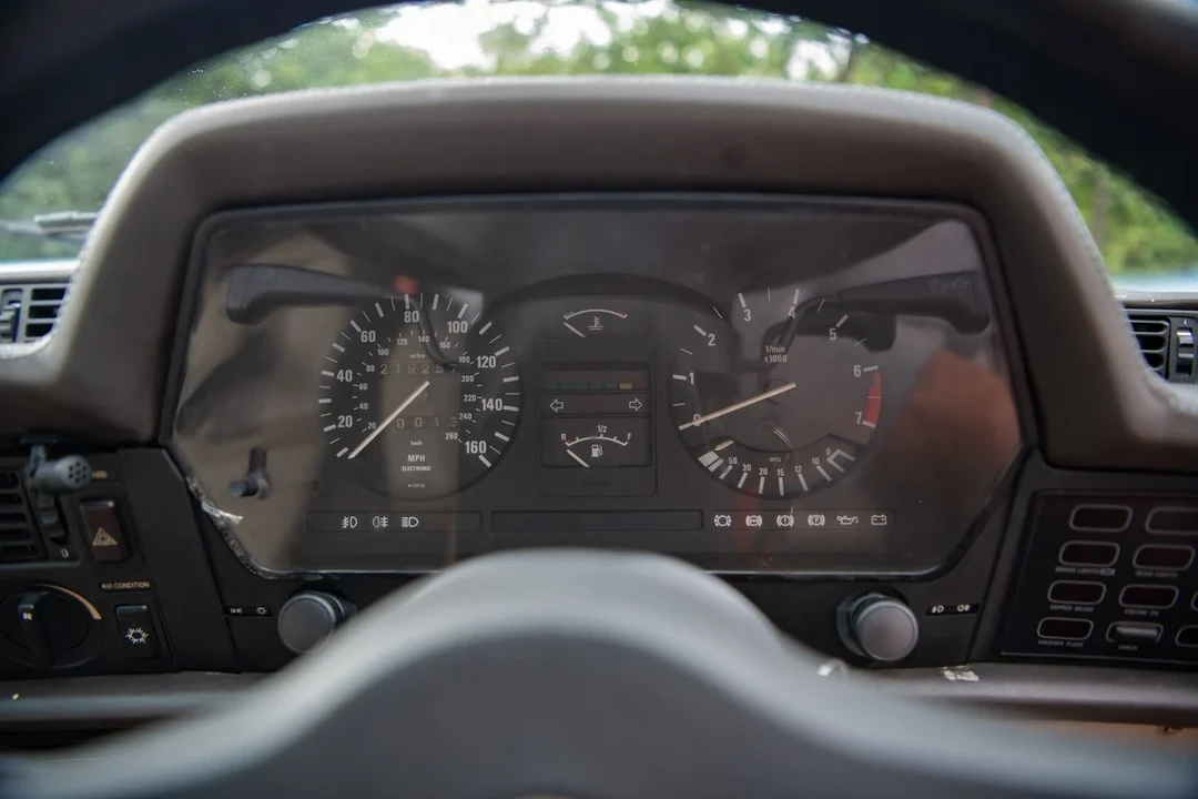 1988 BMW E24 6 Series - Image 24 of 30
