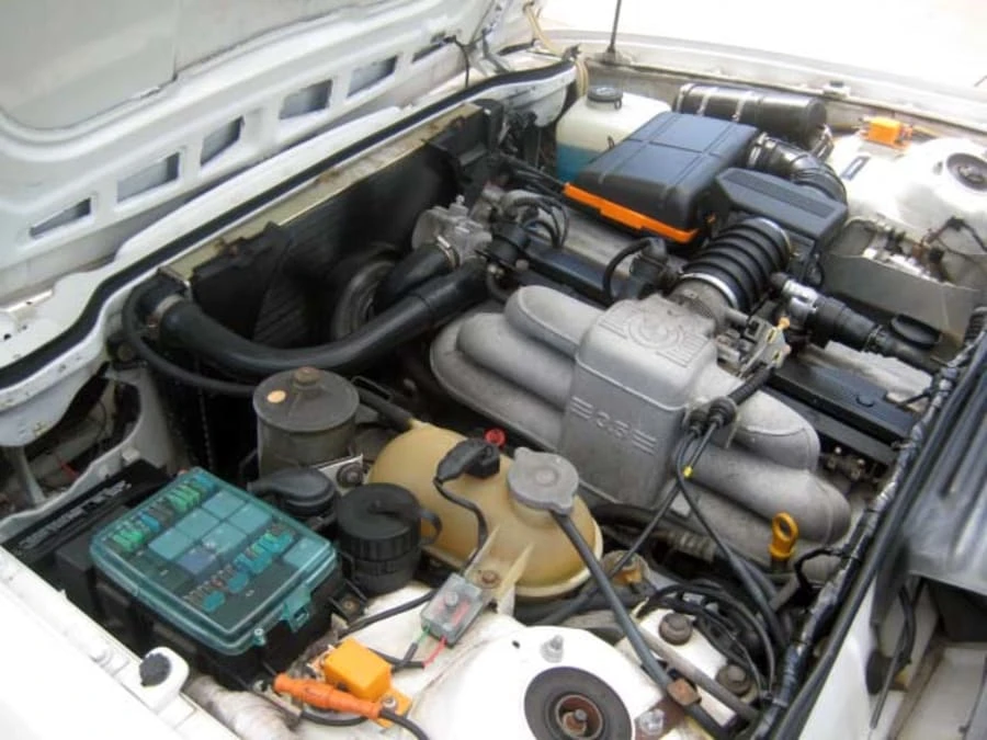 1989 BMW E24 6 Series - Image 5 of 8