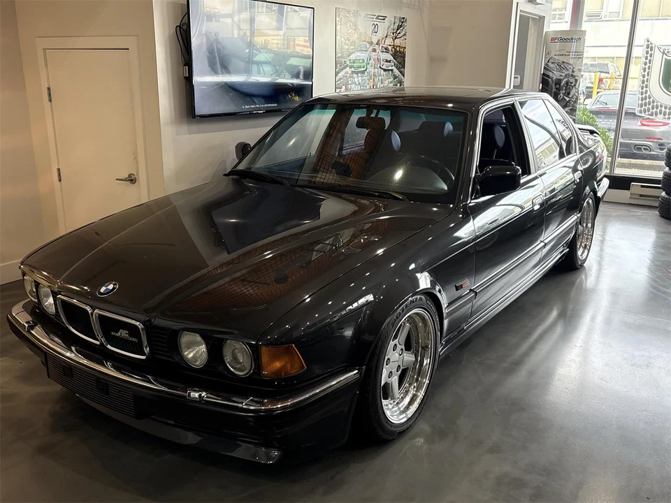 1989 BMW E32 7 Series - Image 2 of 14