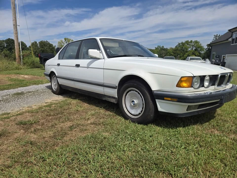 1989 BMW E32 7 Series - Image 4 of 12