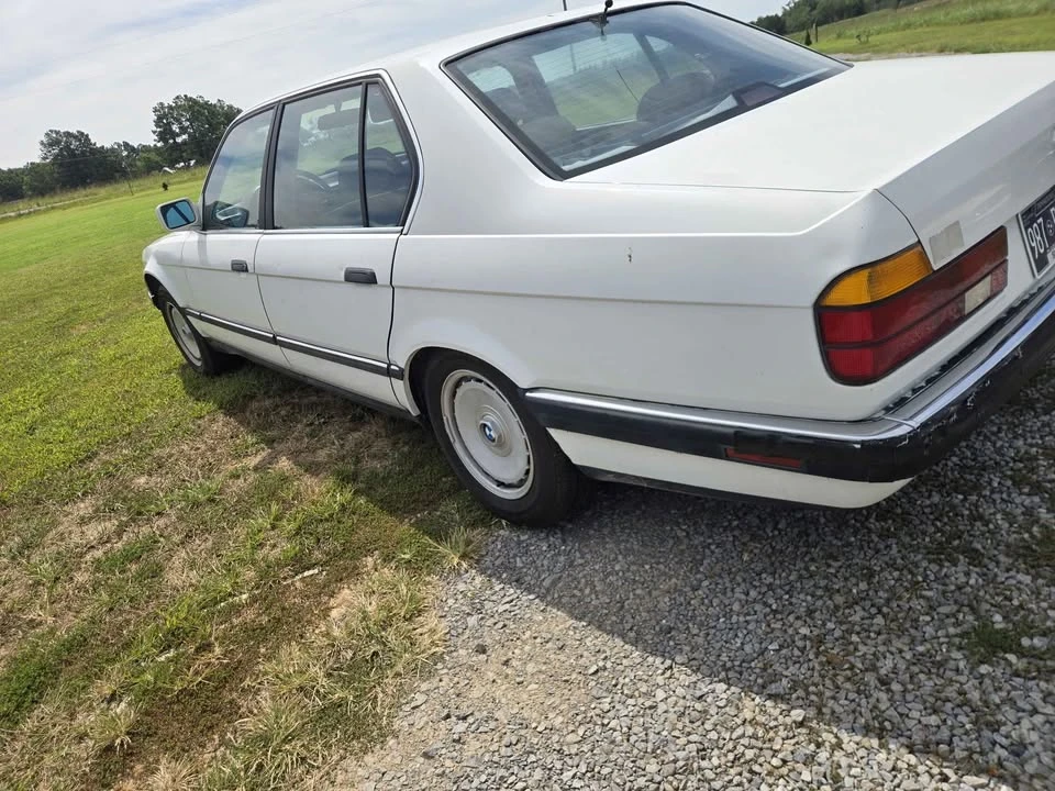 1989 BMW E32 7 Series - Image 7 of 12