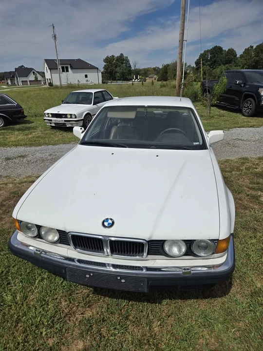 1989 BMW E32 7 Series - Image 3 of 12
