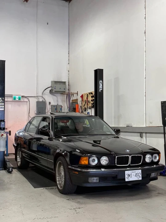 1989 BMW E32 7 Series - Image 8 of 11