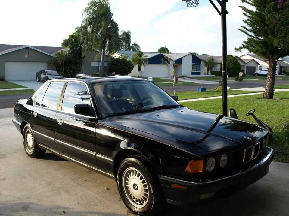 1989 BMW E32 7 Series - Image 17 of 18