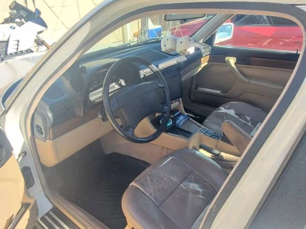 1989 BMW E32 7 Series - Image 4 of 11