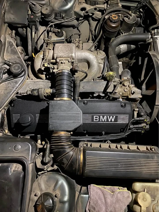 1989 BMW E32 7 Series - Image 4 of 7