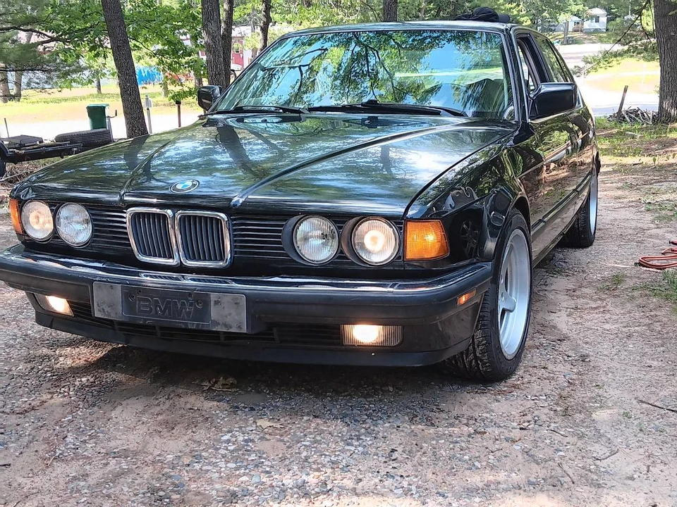 1989 BMW E32 7 Series - Image 2 of 14