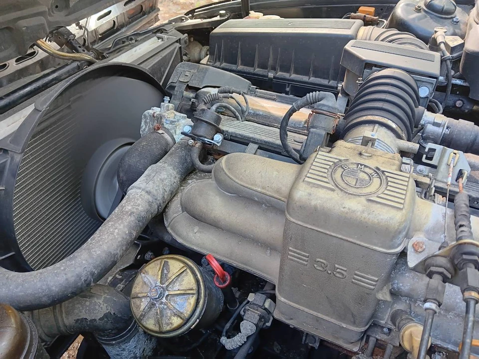 1989 BMW E32 7 Series - Image 11 of 14