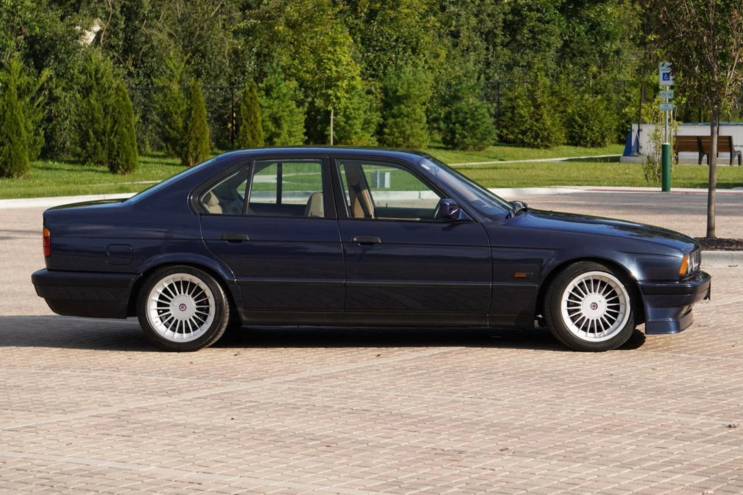 1989 BMW Alpina B10 - Image 3 of 31
