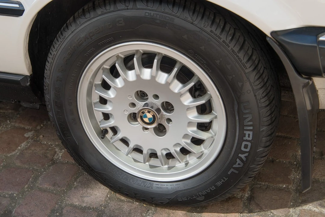 1989 BMW E30 3 Series - Image 5 of 31