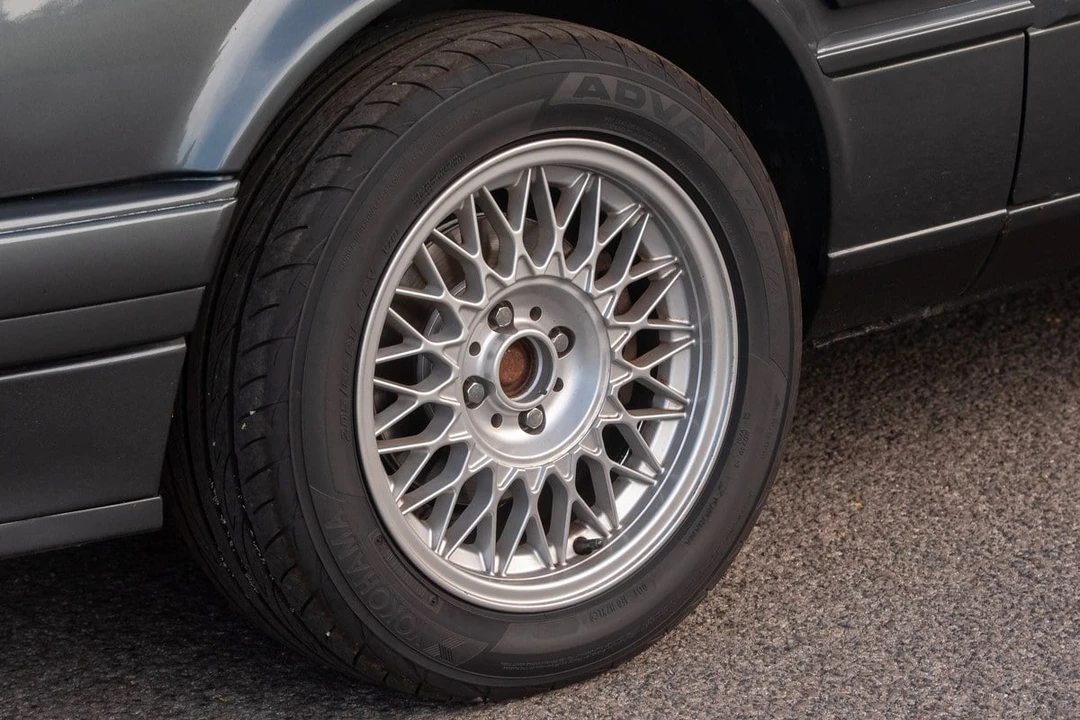 1989 BMW E30 3 Series - Image 25 of 30