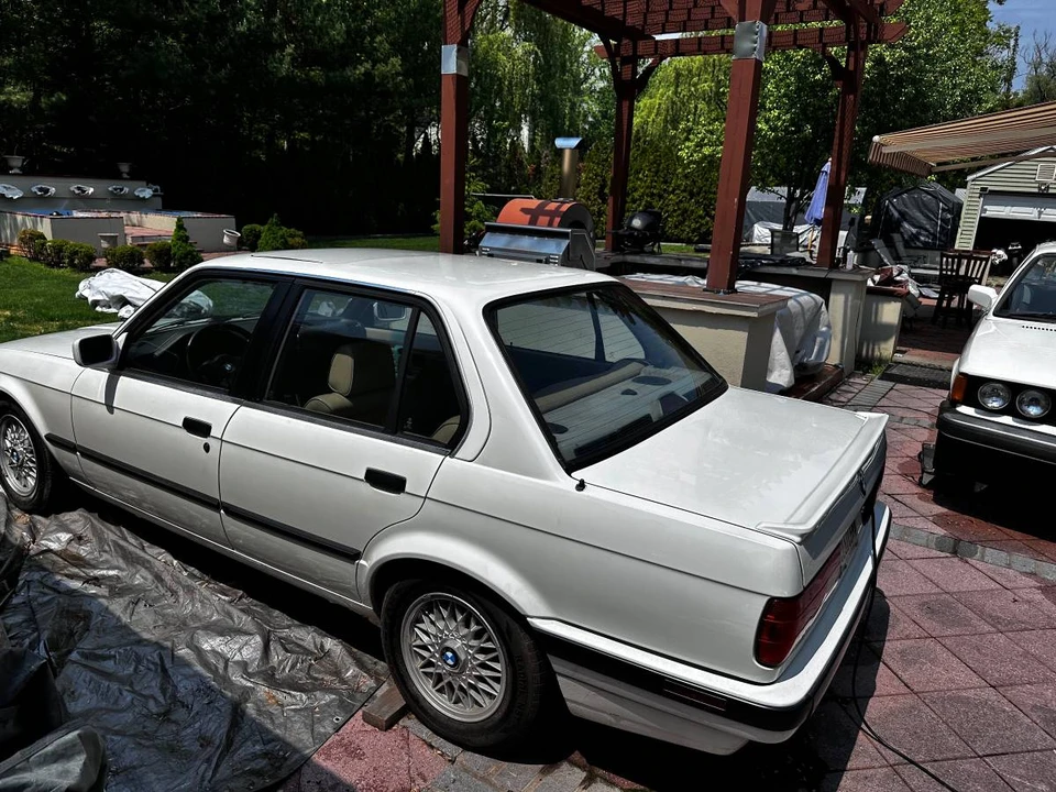1989 BMW E30 3 Series - Image 2 of 21