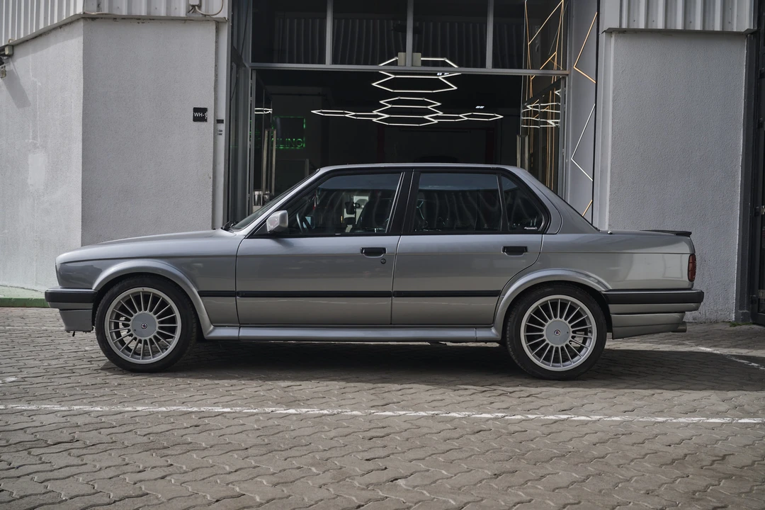 1989 BMW E30 3 Series - Image 9 of 31