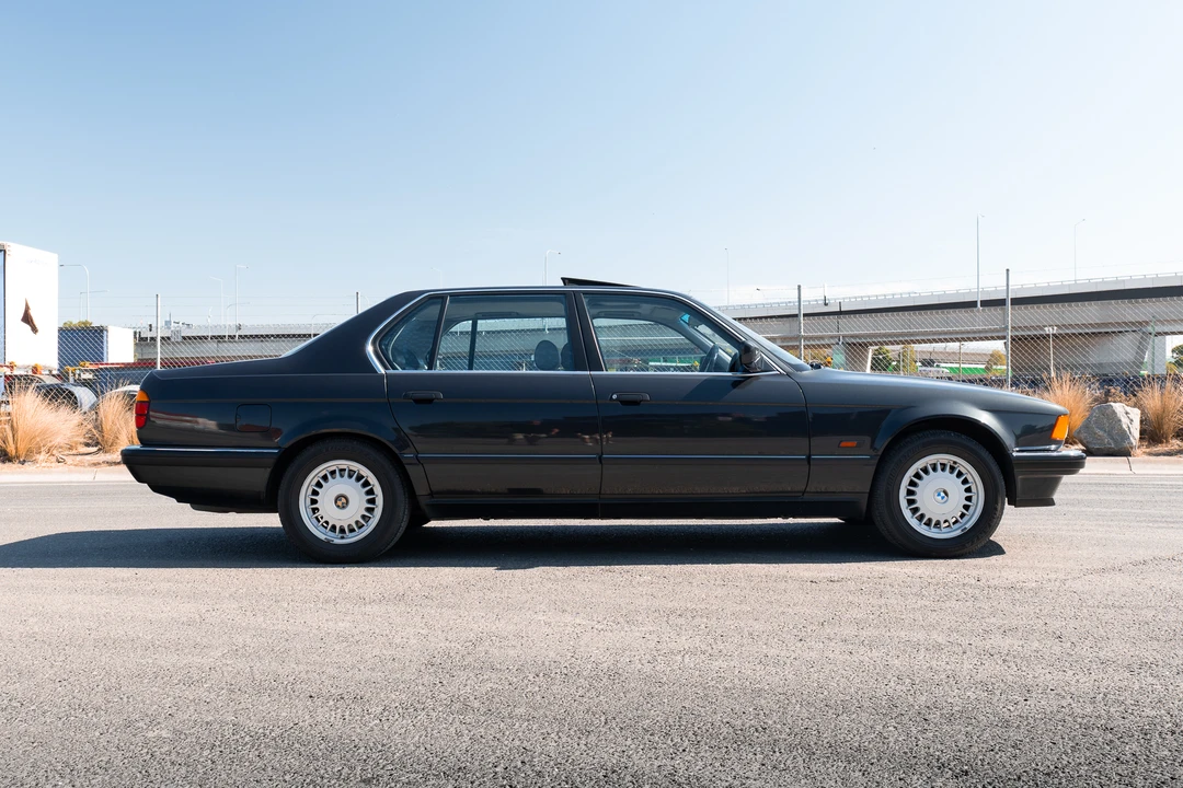 1989 BMW E32 7 Series - Image 4 of 31