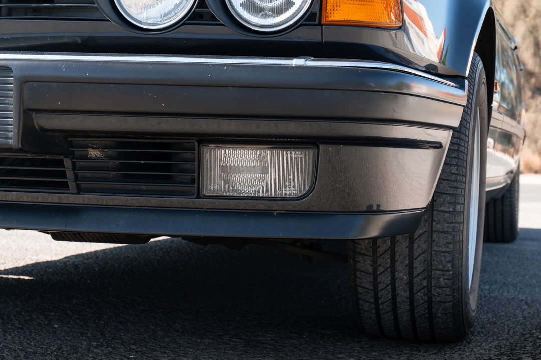 1989 BMW E32 7 Series - Image 28 of 31
