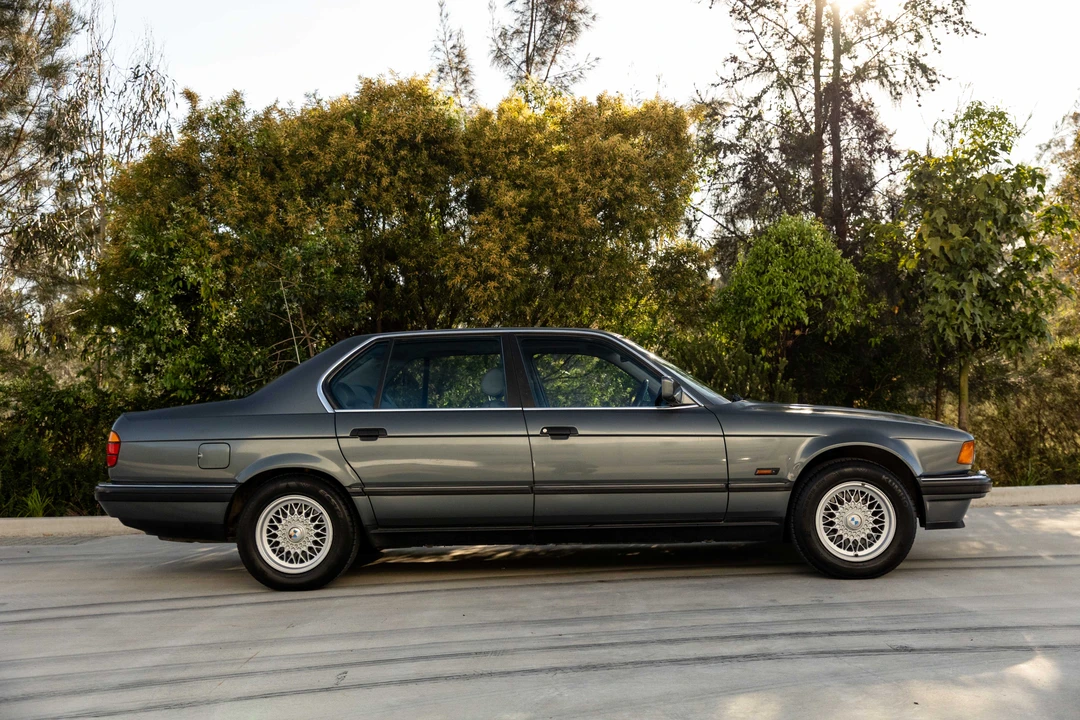 1989 BMW E32 7 Series - Image 8 of 31
