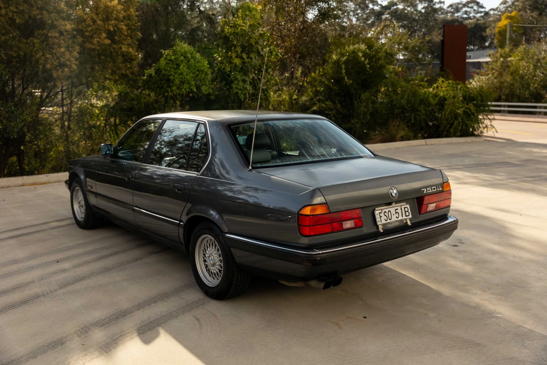 1989 BMW E32 7 Series - Image 12 of 31