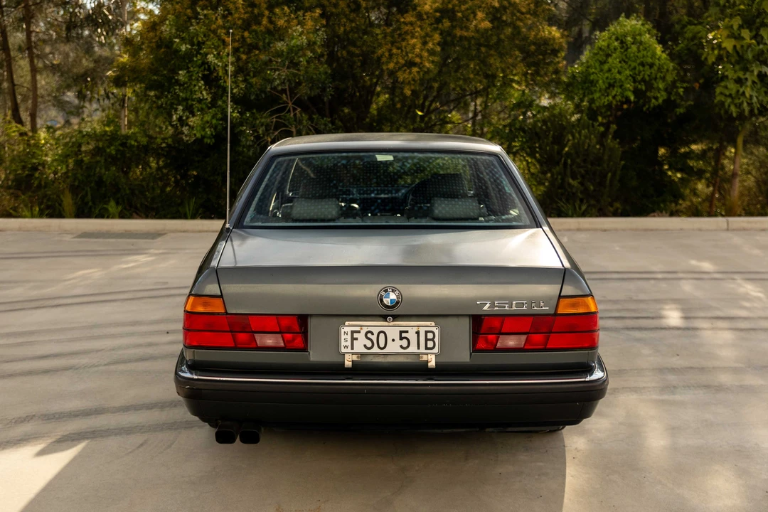 1989 BMW E32 7 Series - Image 13 of 31